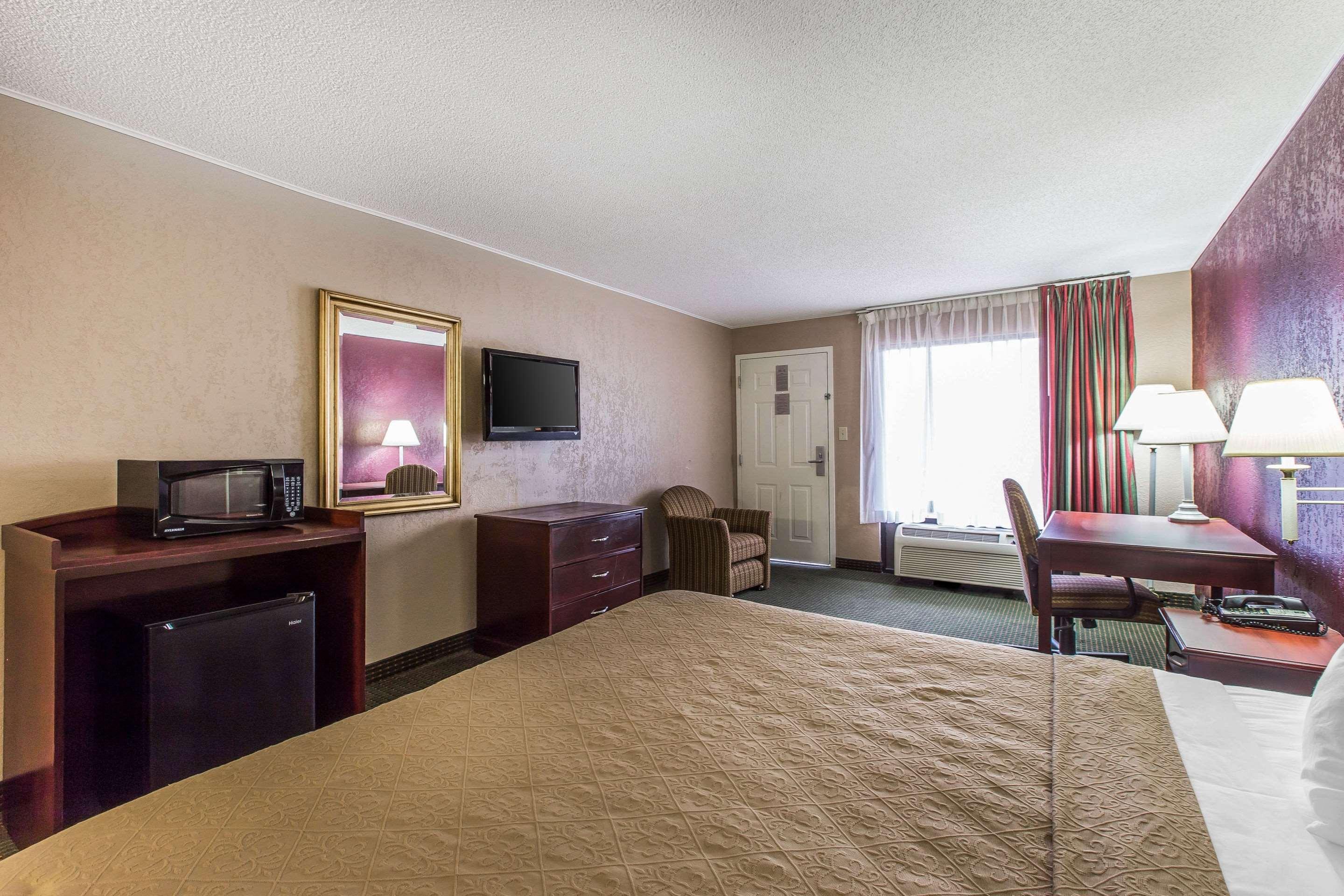 Quality Inn Tifton Bagian luar foto