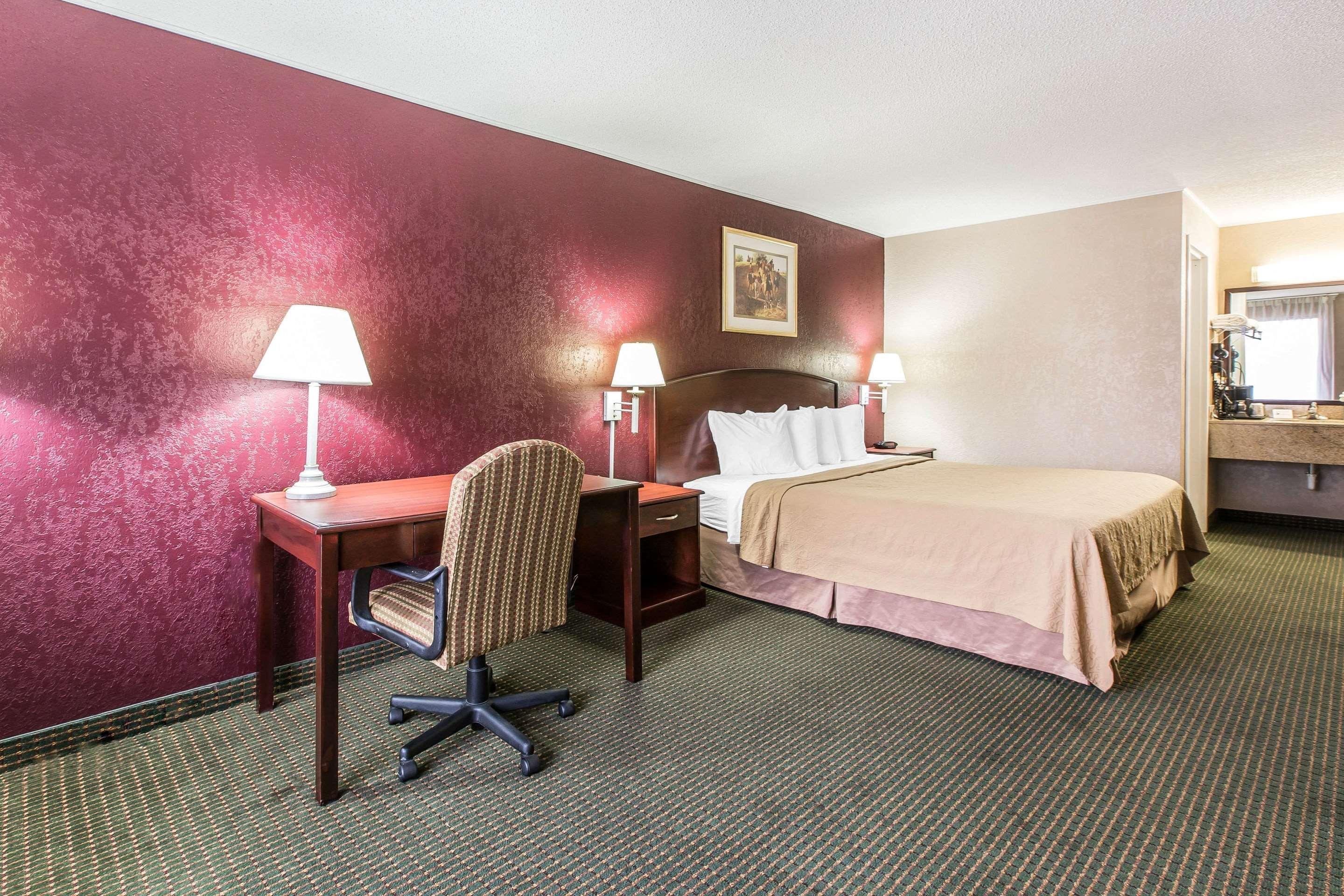 Quality Inn Tifton Bagian luar foto