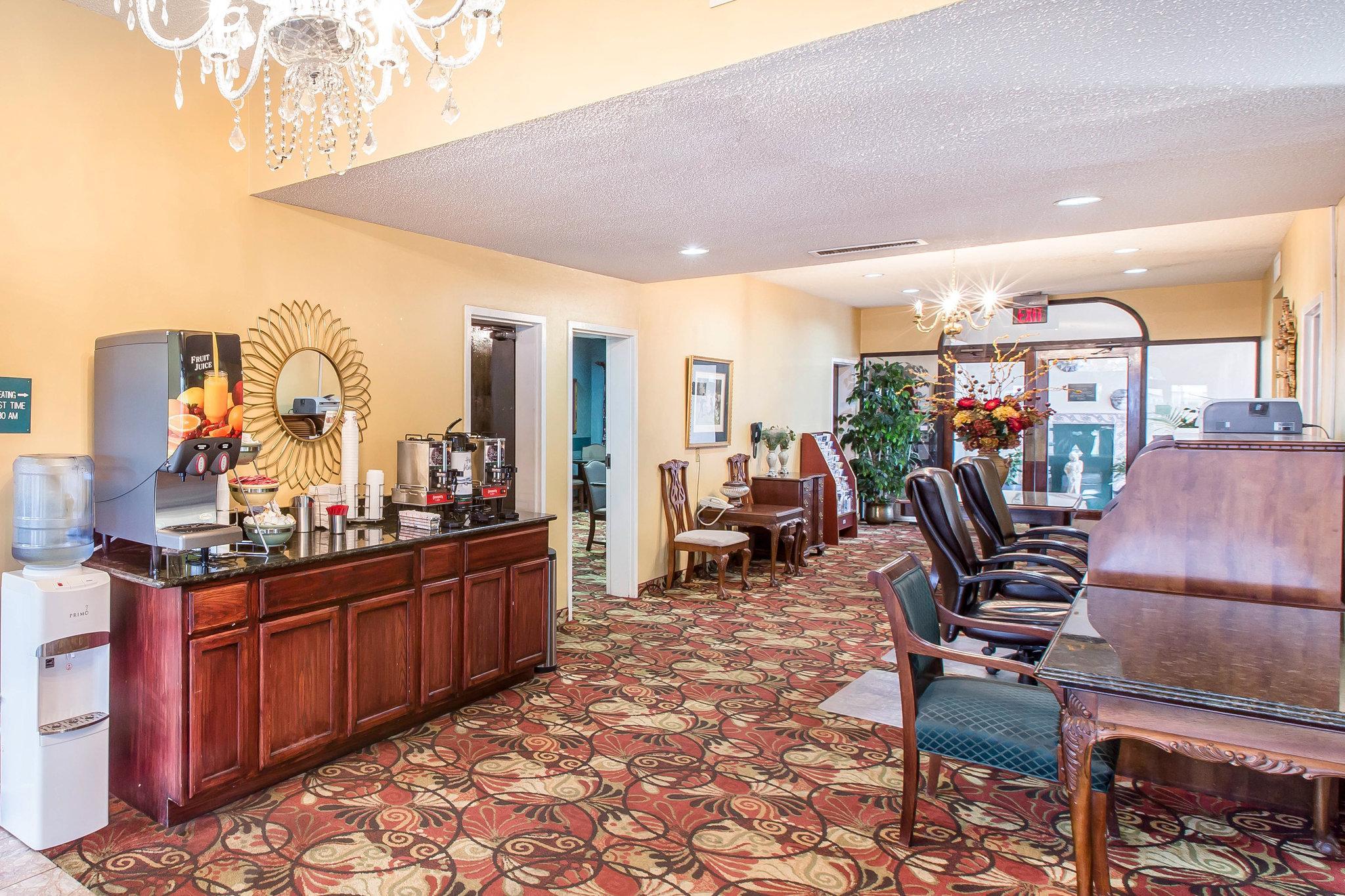 Quality Inn Tifton Bagian luar foto