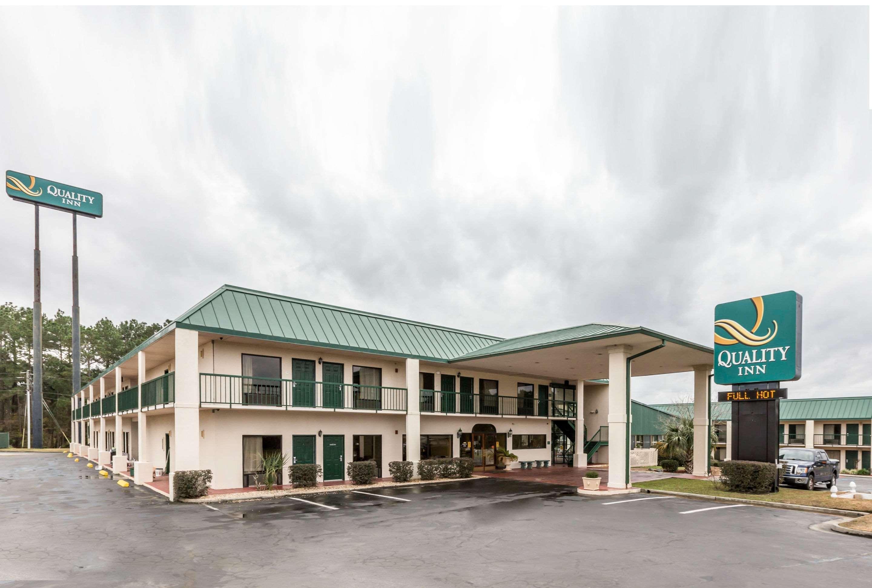 Quality Inn Tifton Bagian luar foto