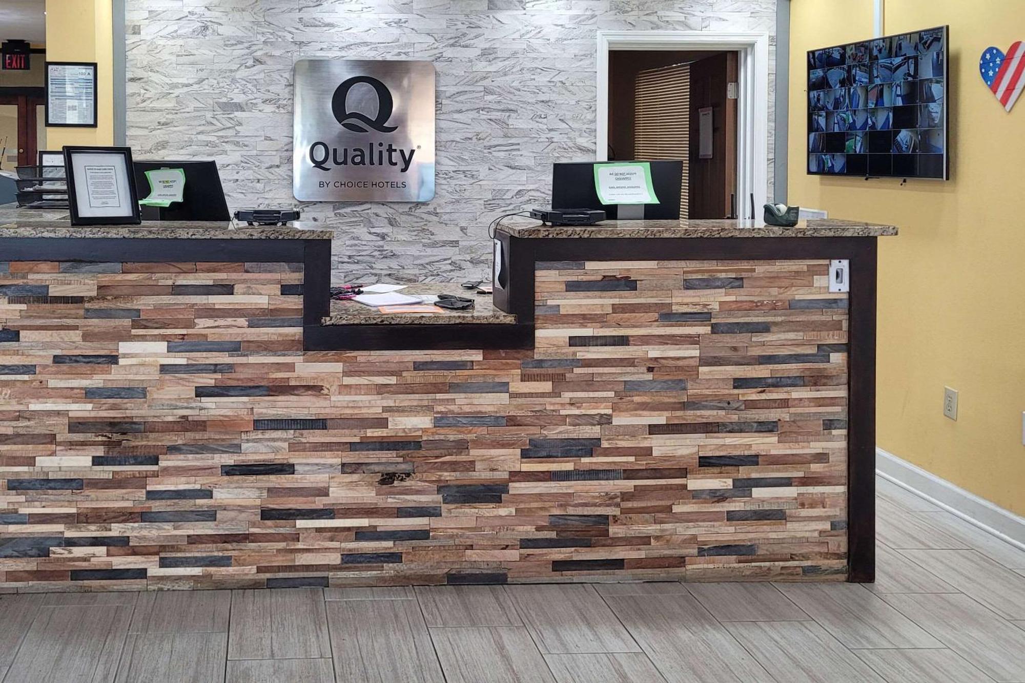 Quality Inn Tifton Bagian luar foto